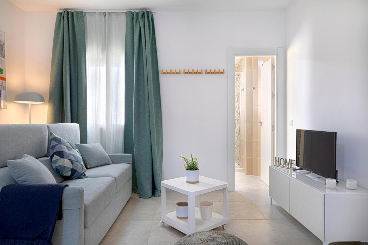 Homeabout Juan De Austria Apartments Малага Екстер'єр фото