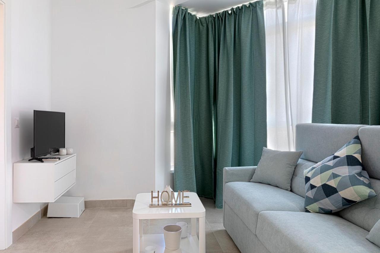 Homeabout Juan De Austria Apartments Малага Екстер'єр фото